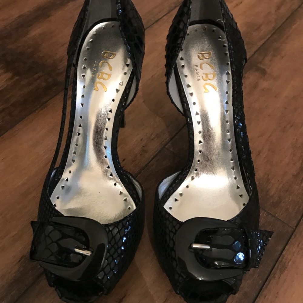 BCBG shoes